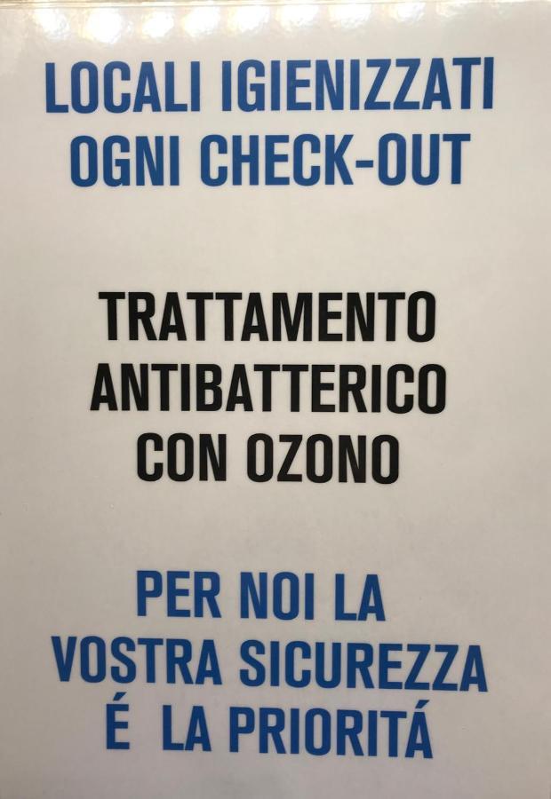 Apartamento Grazioso Bilocale Metro/Centro Brescia Exterior foto