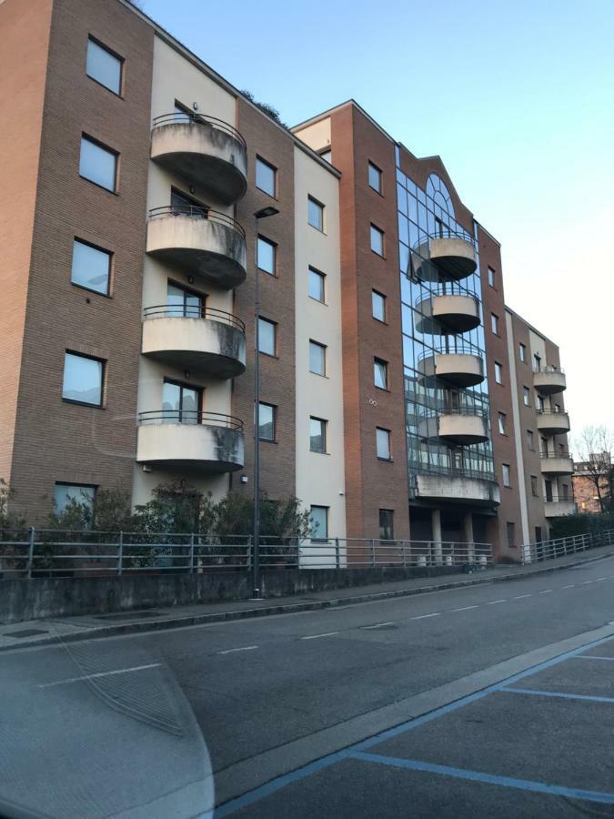 Apartamento Grazioso Bilocale Metro/Centro Brescia Exterior foto